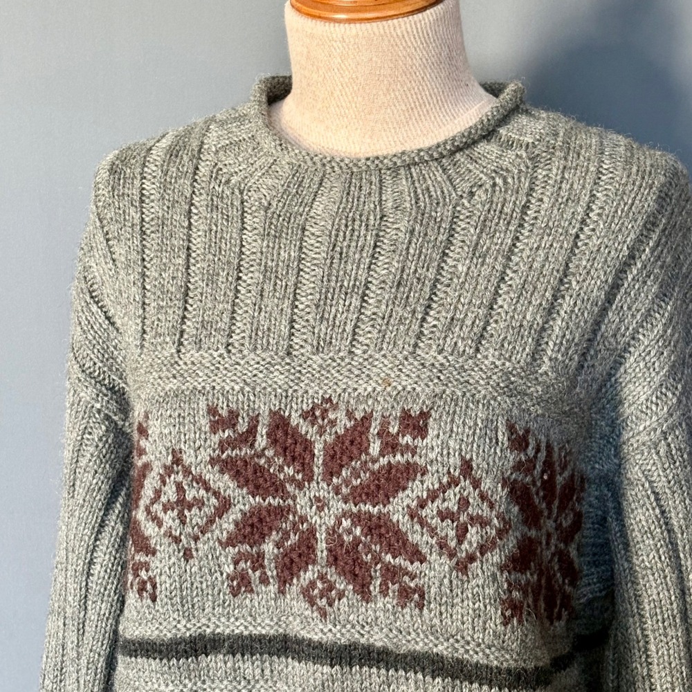 Vintage 1990s J Crew Fair Isle Wool Sweater | Size XS | Ski Snowflake